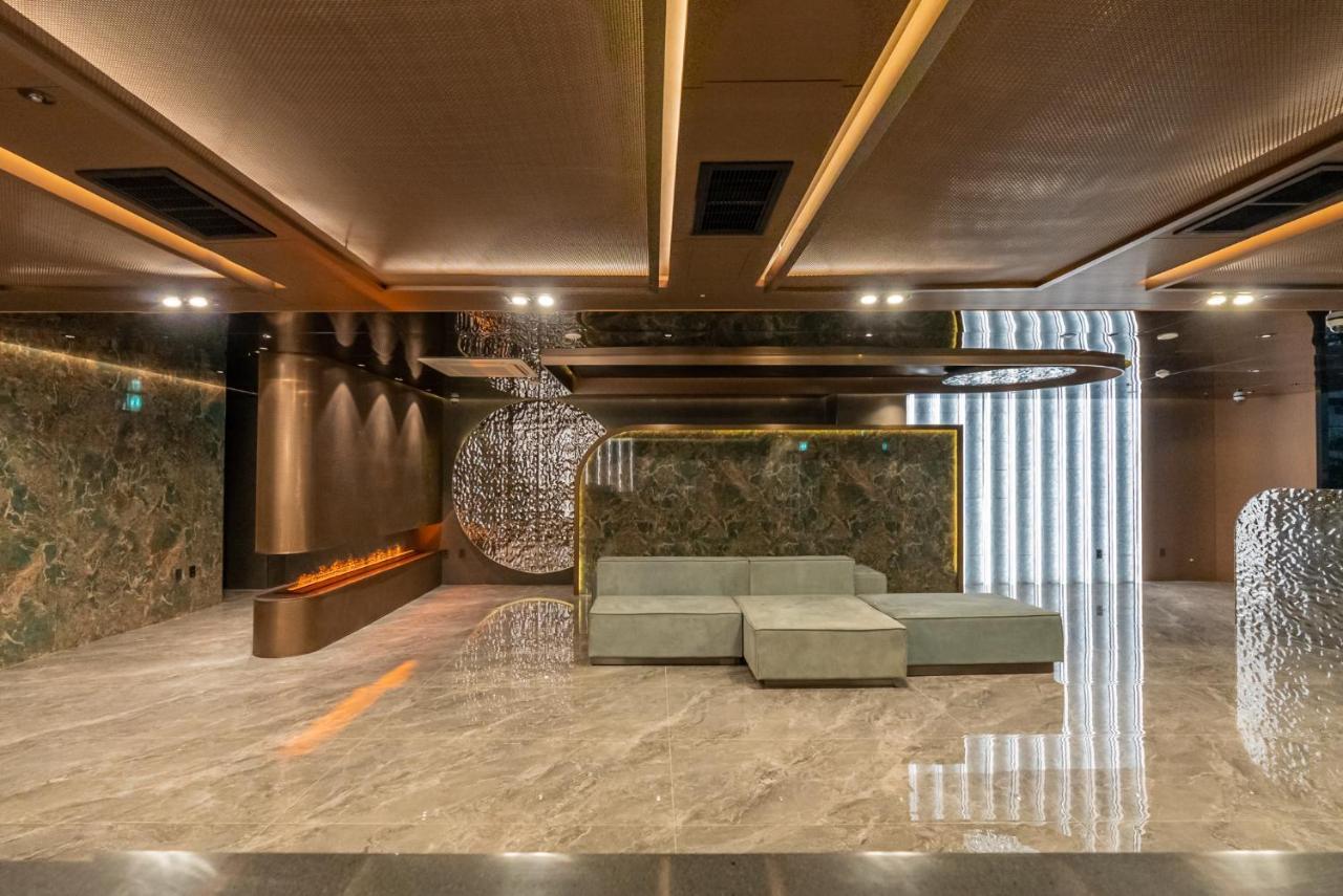 L&L Central Hotel Jeju Exteriör bild