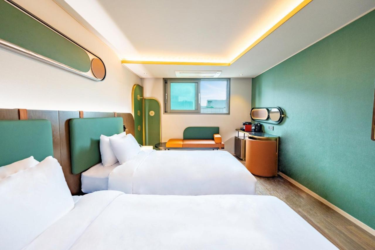 L&L Central Hotel Jeju Exteriör bild