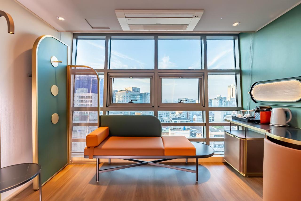 L&L Central Hotel Jeju Exteriör bild